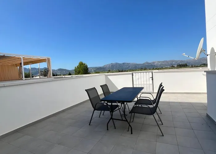 Duplex En Nova Entre Golf Y Met *